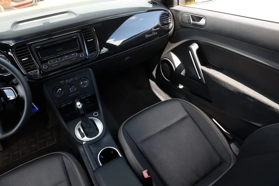 2015 Volkswagen A5 Beetle - Image 13 of 20