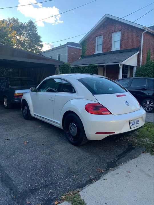 2015 Volkswagen A5 Beetle - Image 2 of 13