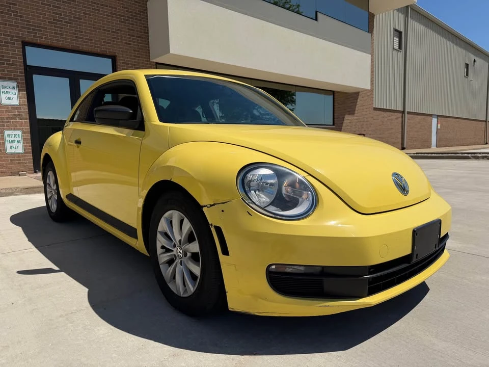 2015 Volkswagen A5 Beetle - Image 2 of 10