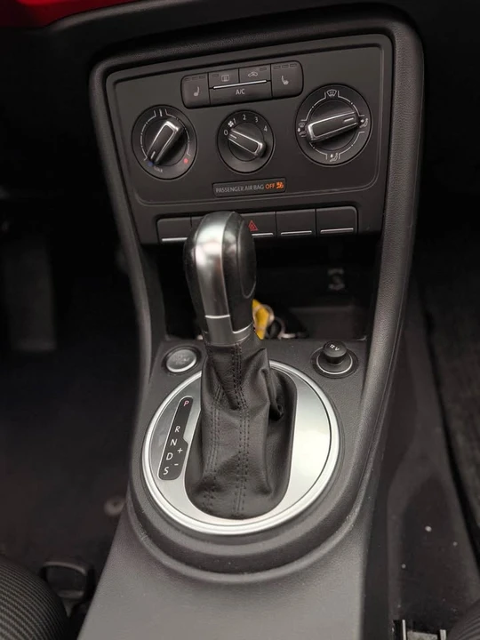 2015 Volkswagen A5 Beetle - Image 15 of 17