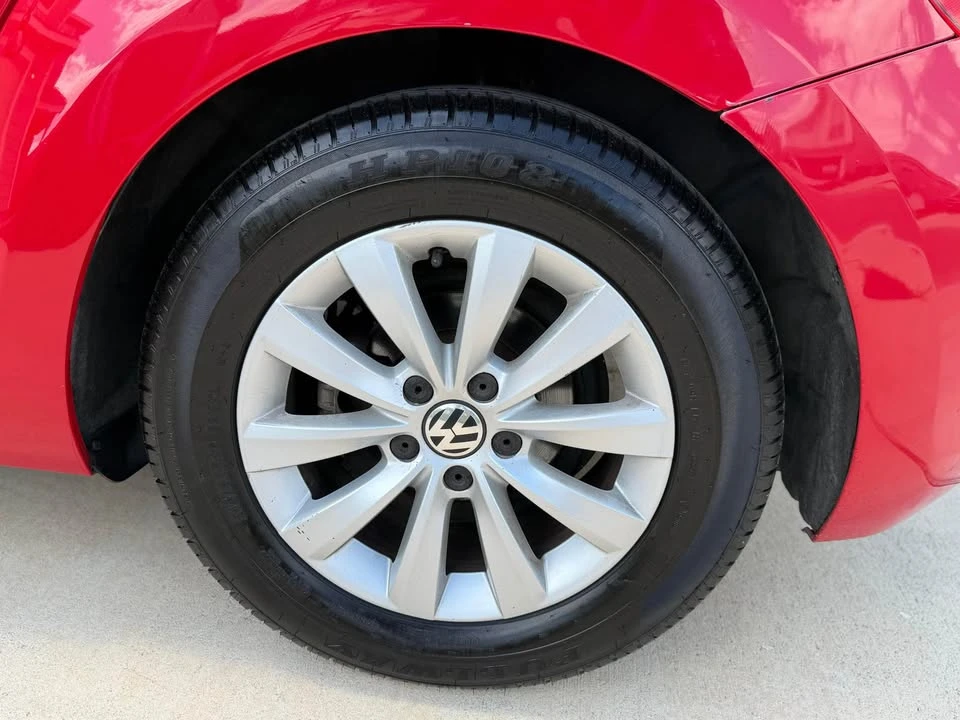 2015 Volkswagen A5 Beetle - Image 11 of 12