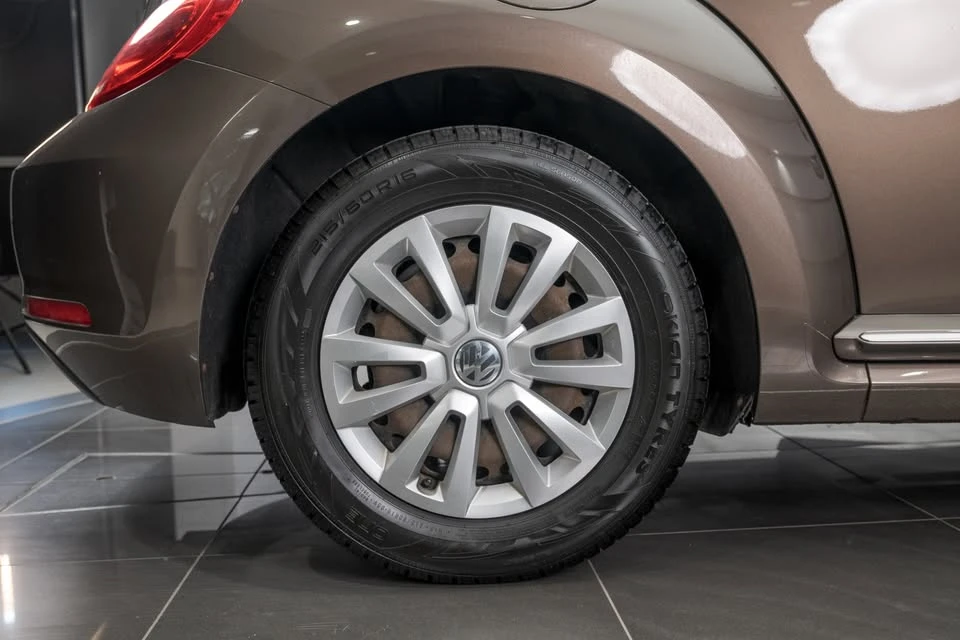2015 Volkswagen A5 Beetle - Image 11 of 20