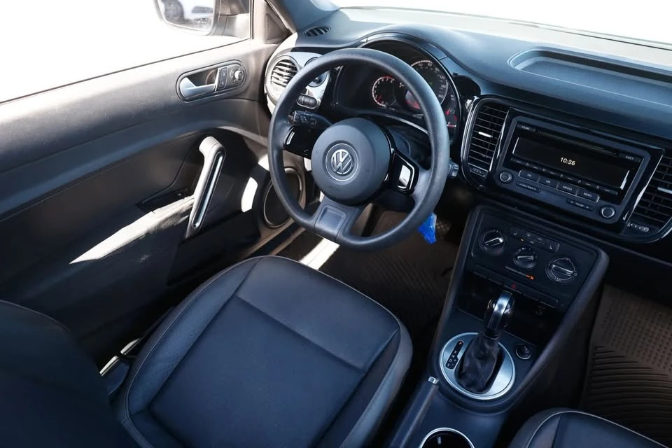 2015 Volkswagen A5 Beetle - Image 11 of 20