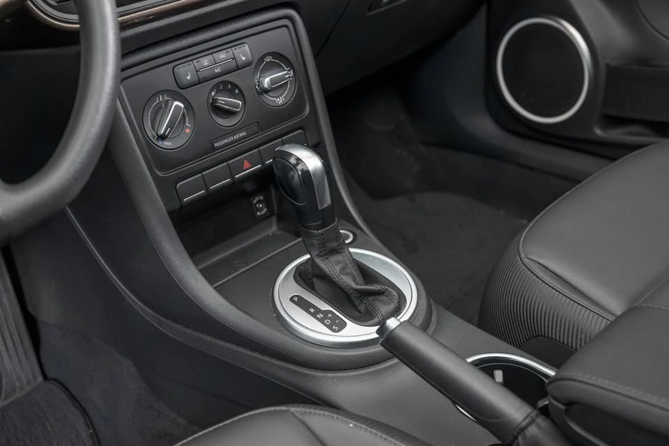 2015 Volkswagen A5 Beetle - Image 16 of 20