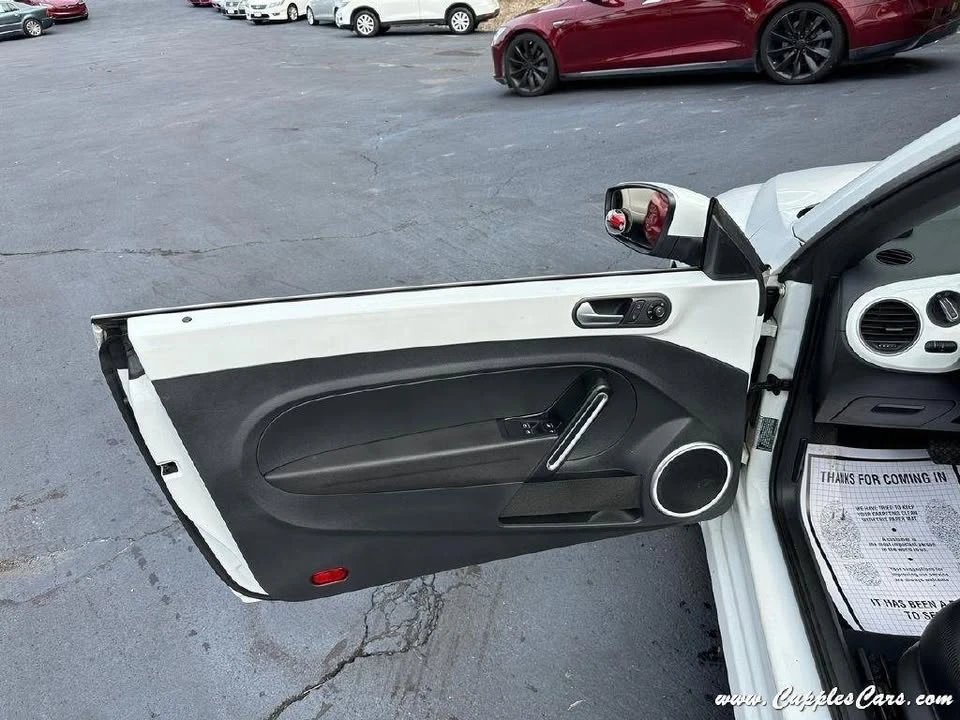 2015 Volkswagen A5 Beetle - Image 6 of 20