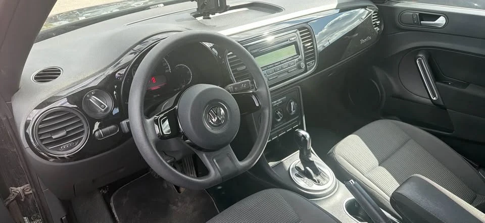 2015 Volkswagen A5 Beetle - Image 7 of 9
