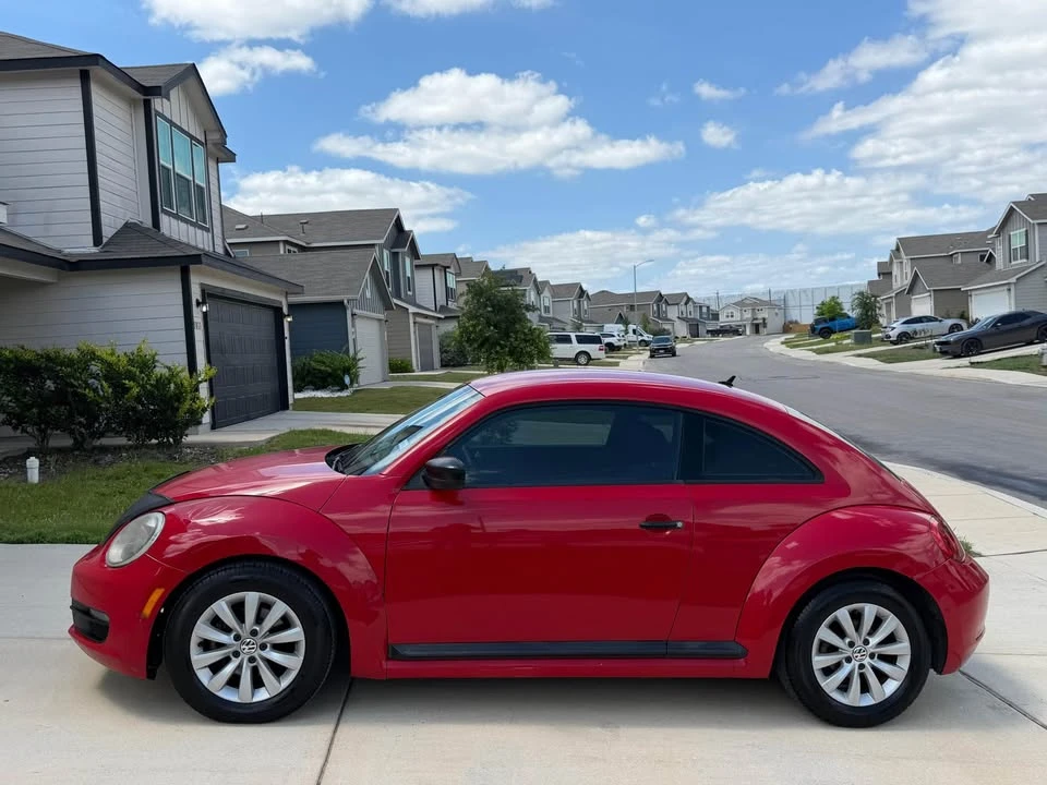 2015 Volkswagen A5 Beetle - Image 2 of 12
