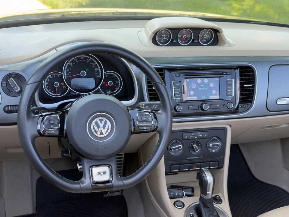 2015 Volkswagen A5 Beetle - Image 10 of 18