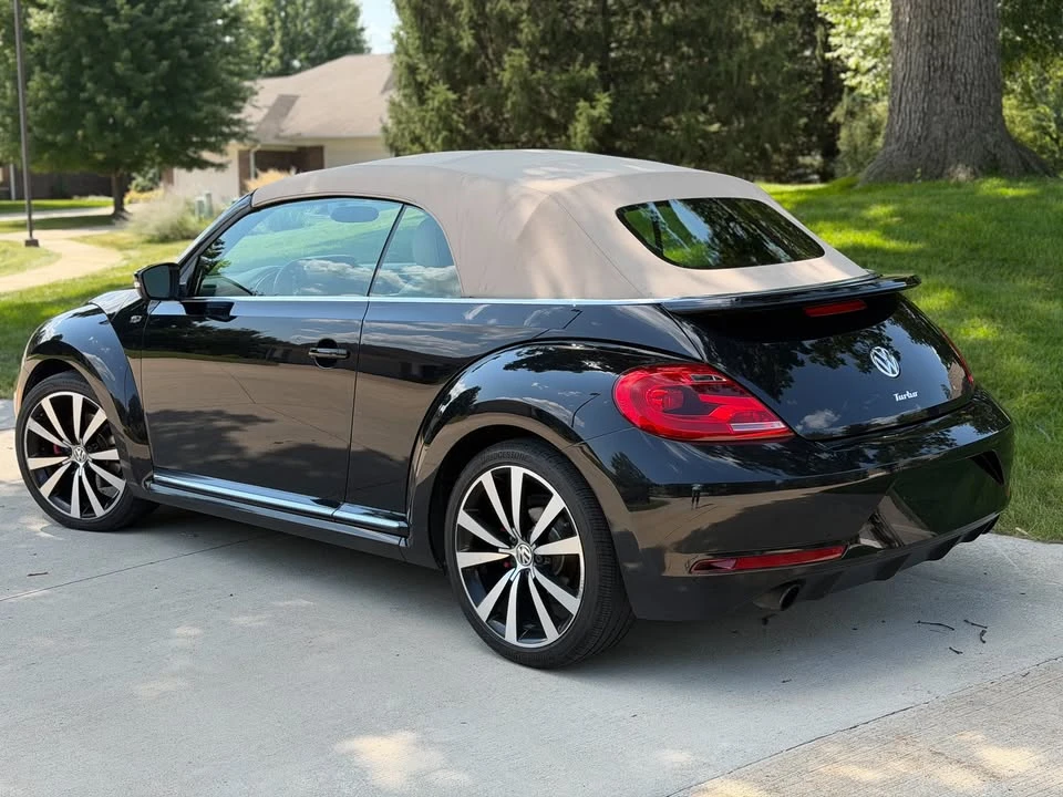 2015 Volkswagen A5 Beetle - Image 2 of 18