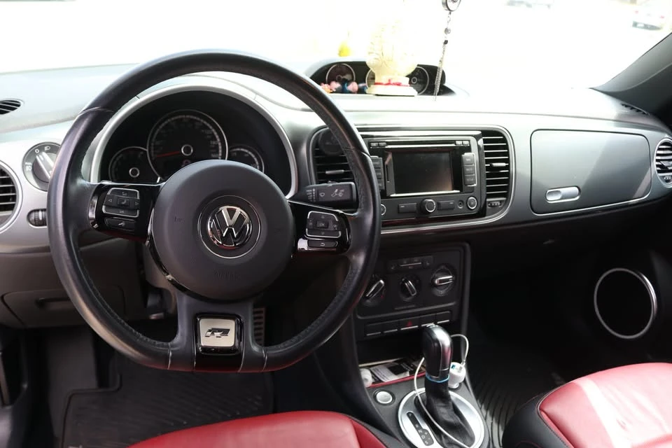 2015 Volkswagen A5 Beetle - Image 9 of 12