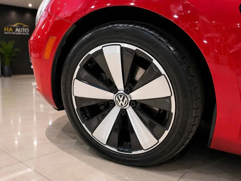 2015 Volkswagen A5 Beetle - Image 8 of 17