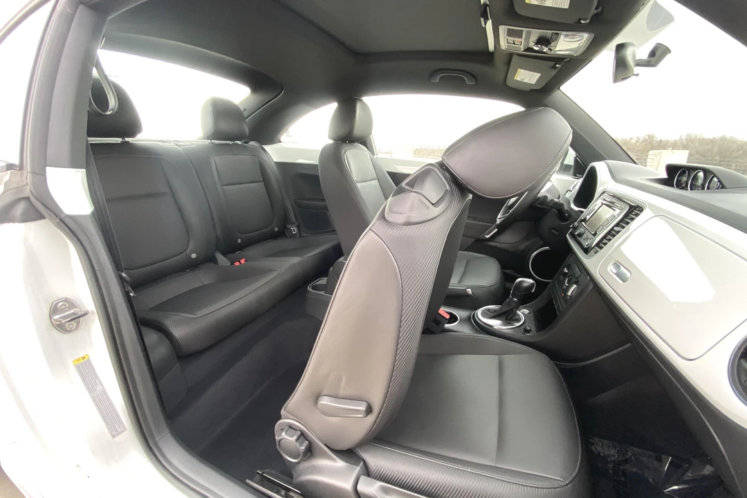 2015 Volkswagen A5 Beetle - Image 8 of 9