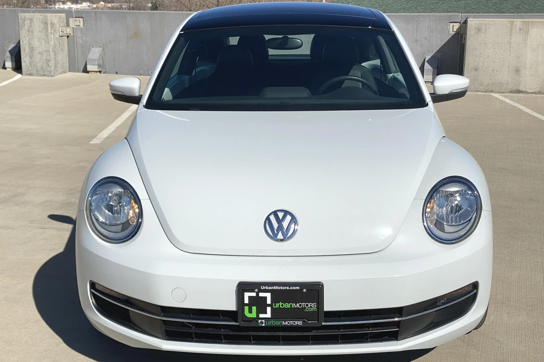 2015 Volkswagen A5 Beetle - Image 2 of 9