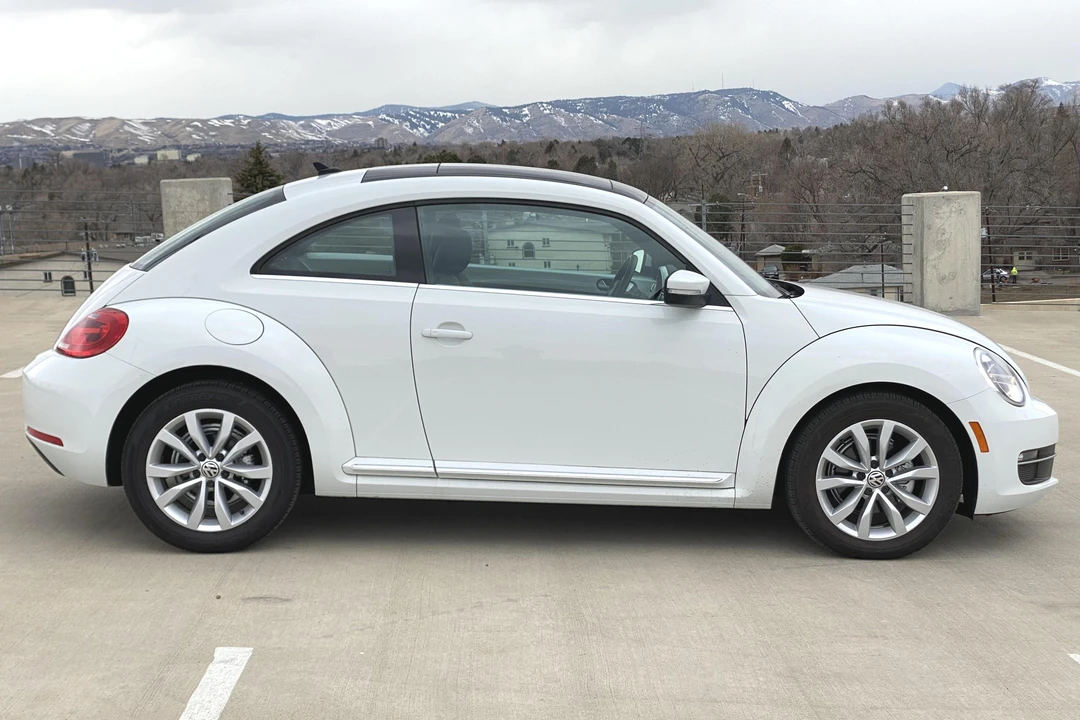 2015 Volkswagen A5 Beetle - Image 3 of 9