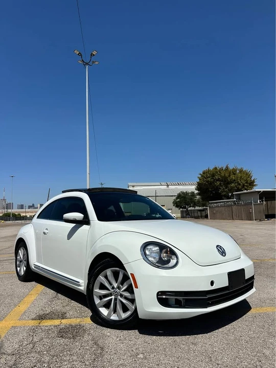2015 Volkswagen A5 Beetle - Image 2 of 20