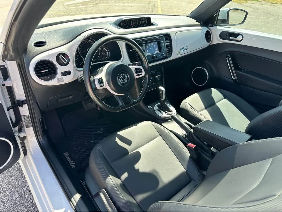 2015 Volkswagen A5 Beetle - Image 10 of 20