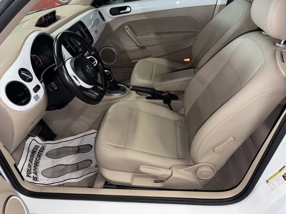 2015 Volkswagen A5 Beetle - Image 11 of 20