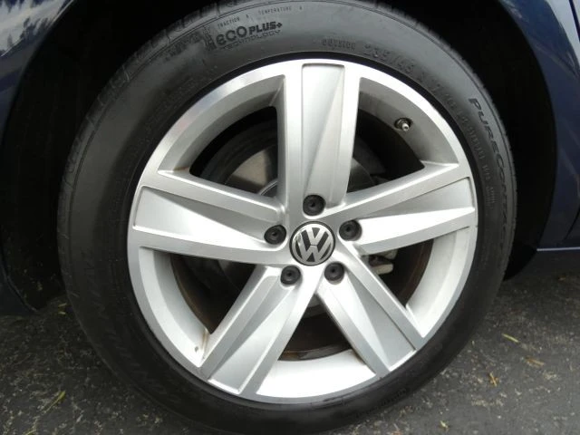 2015 Volkswagen CC - Image 19 of 21