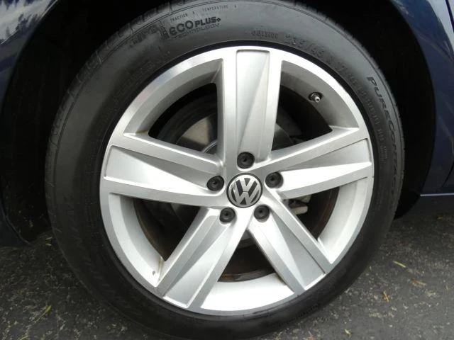 2015 Volkswagen CC - Image 19 of 21