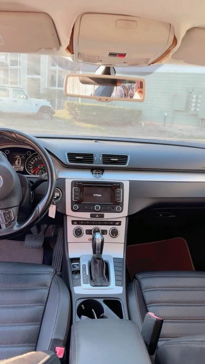 2015 Volkswagen CC - Image 8 of 11