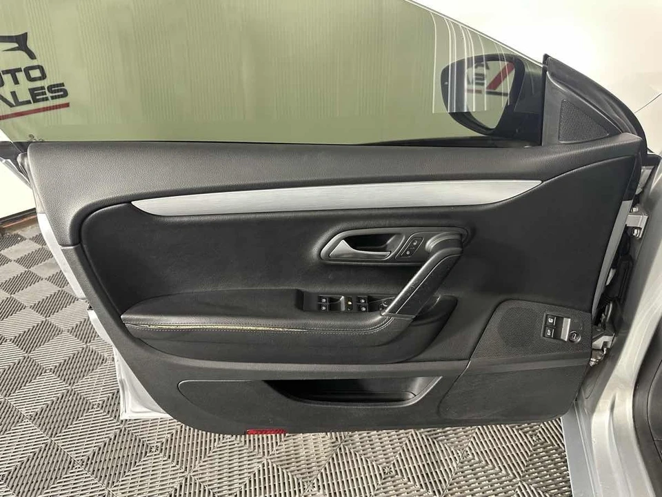 2015 Volkswagen CC - Image 16 of 21