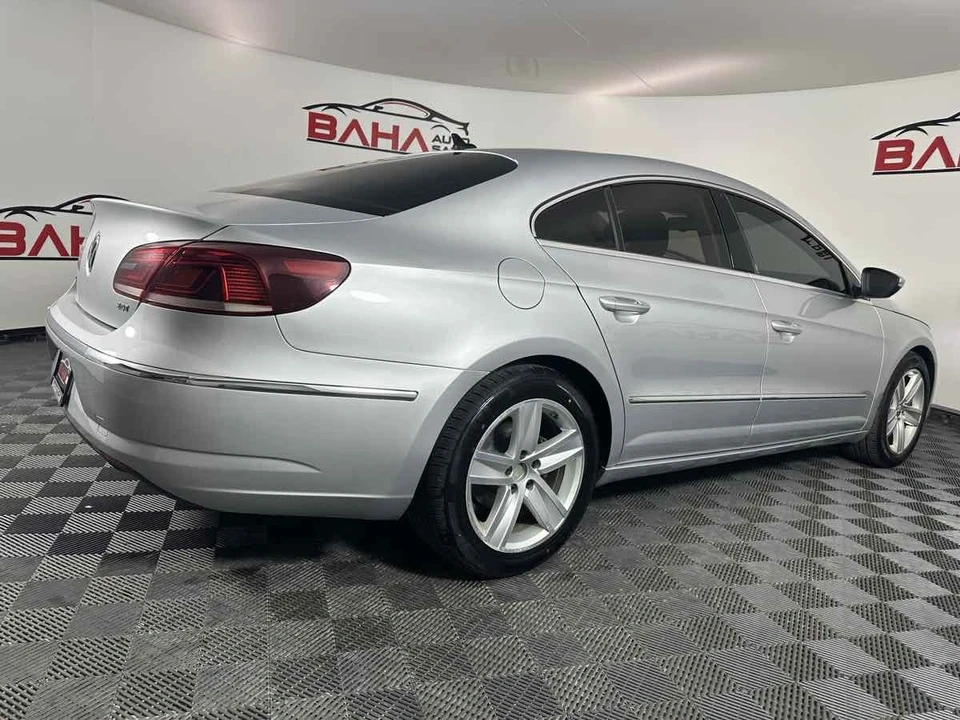 2015 Volkswagen CC - Image 8 of 21