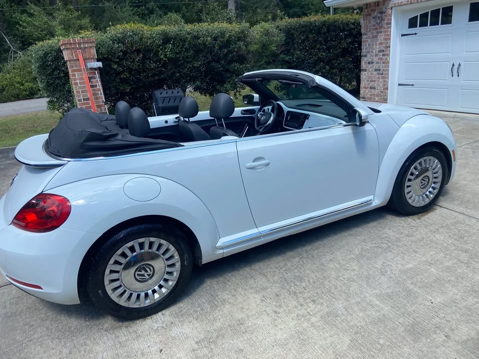 2015 Volkswagen A5 Beetle - Image 4 of 12