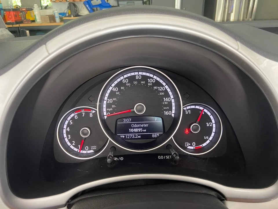 2015 Volkswagen A5 Beetle - Image 11 of 12