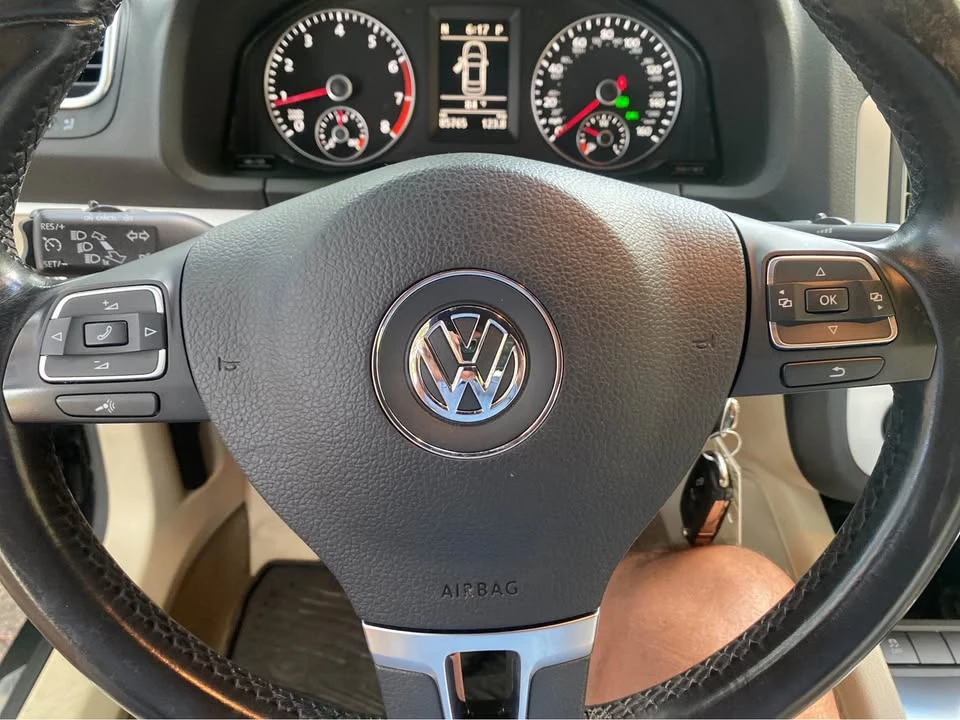 2015 Volkswagen Eos - Image 9 of 16
