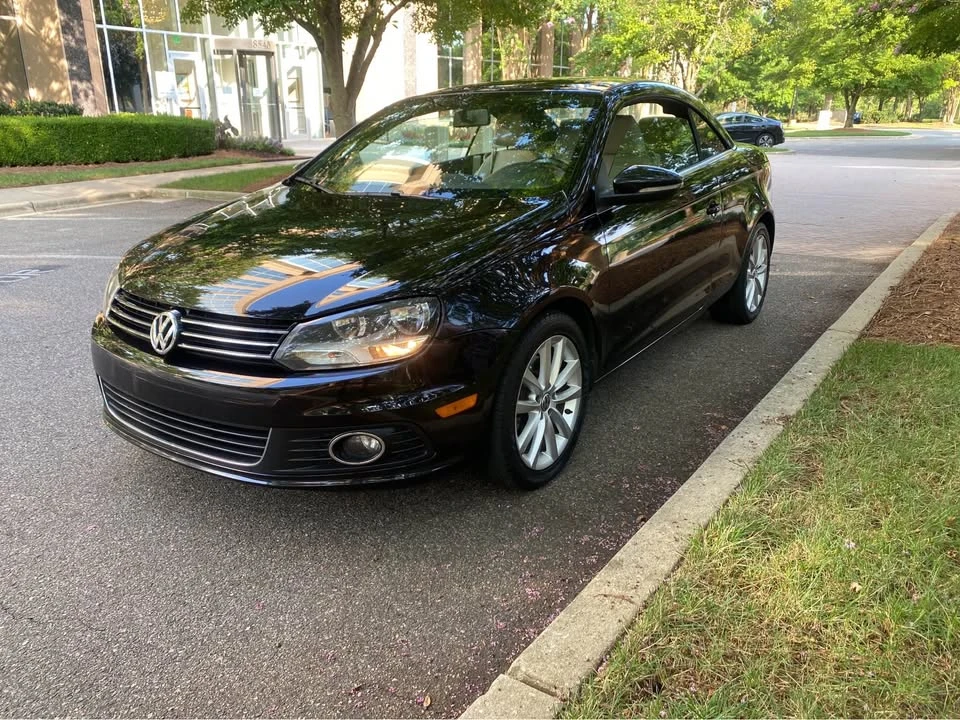 2015 Volkswagen Eos - Image 2 of 16