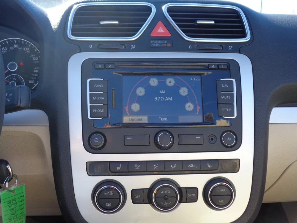 2015 Volkswagen Eos - Image 12 of 21