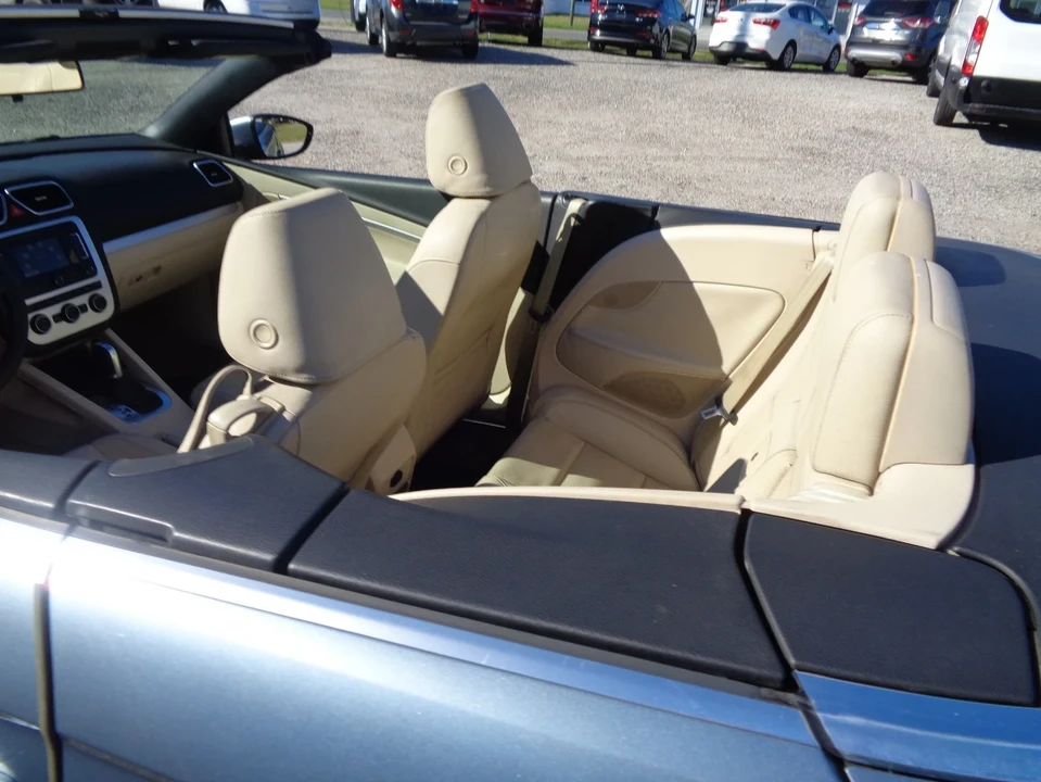 2015 Volkswagen Eos - Image 14 of 21