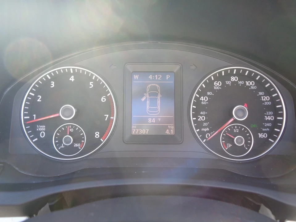 2015 Volkswagen Eos - Image 9 of 21