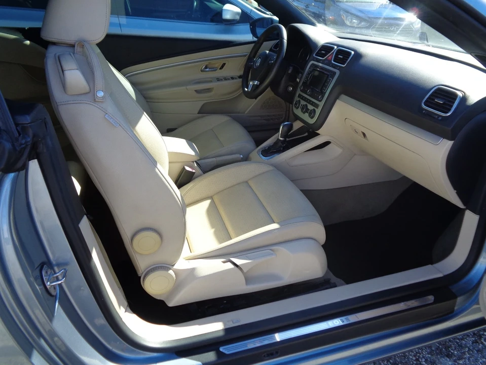 2015 Volkswagen Eos - Image 17 of 21
