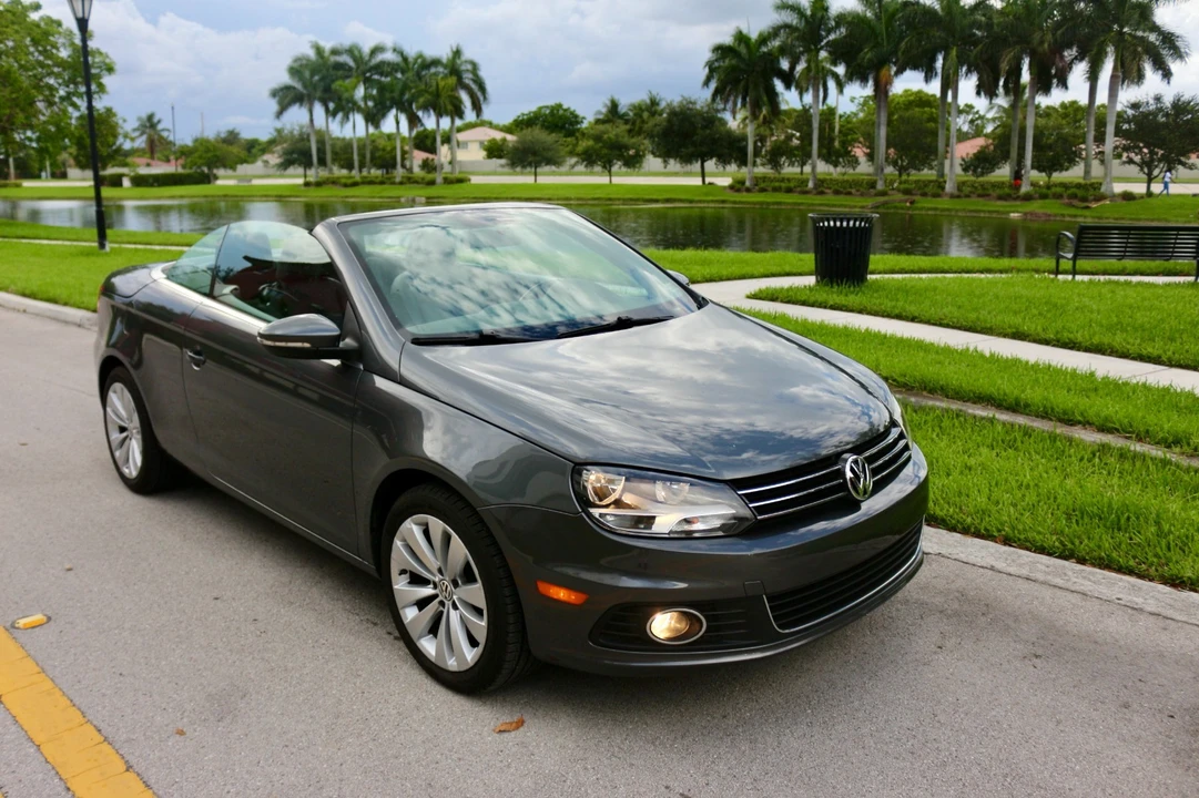 2015 Volkswagen Eos - Image 8 of 21