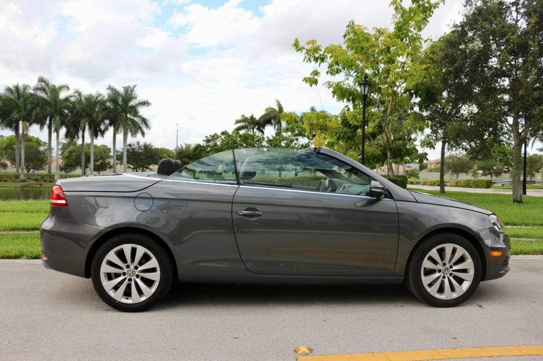 2015 Volkswagen Eos - Image 7 of 21