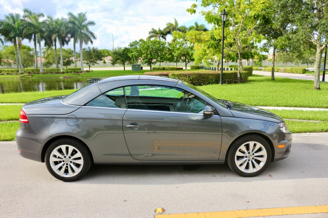 2015 Volkswagen Eos - Image 13 of 21