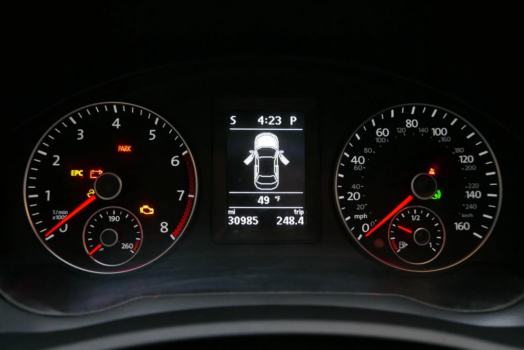 2015 Volkswagen Eos - Image 29 of 31
