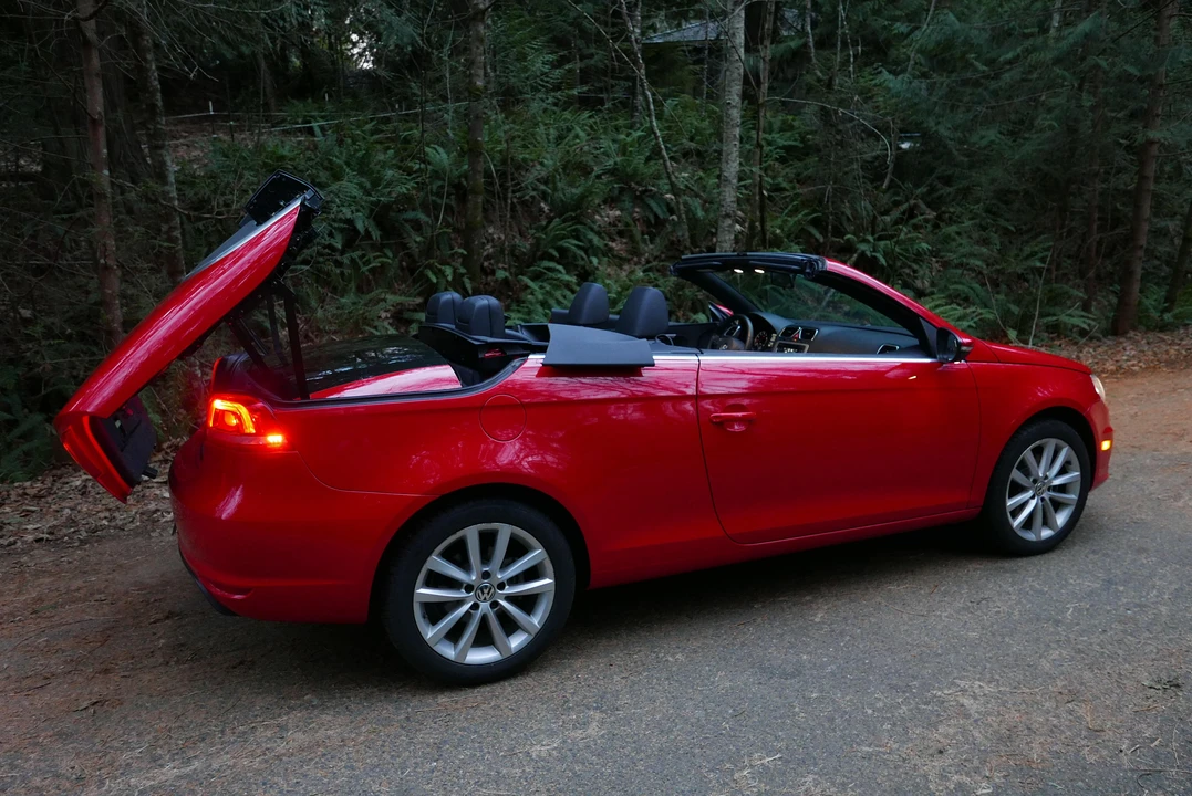 2015 Volkswagen Eos - Image 7 of 31