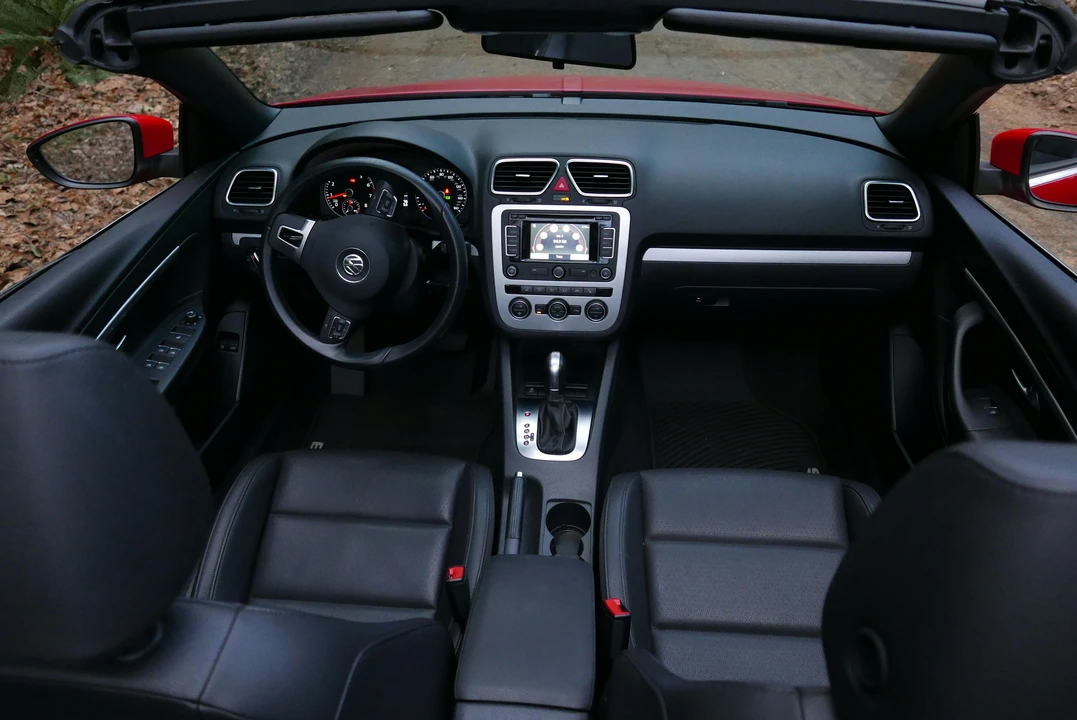 2015 Volkswagen Eos - Image 27 of 31