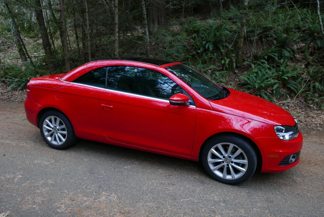 2015 Volkswagen Eos - Image 10 of 31