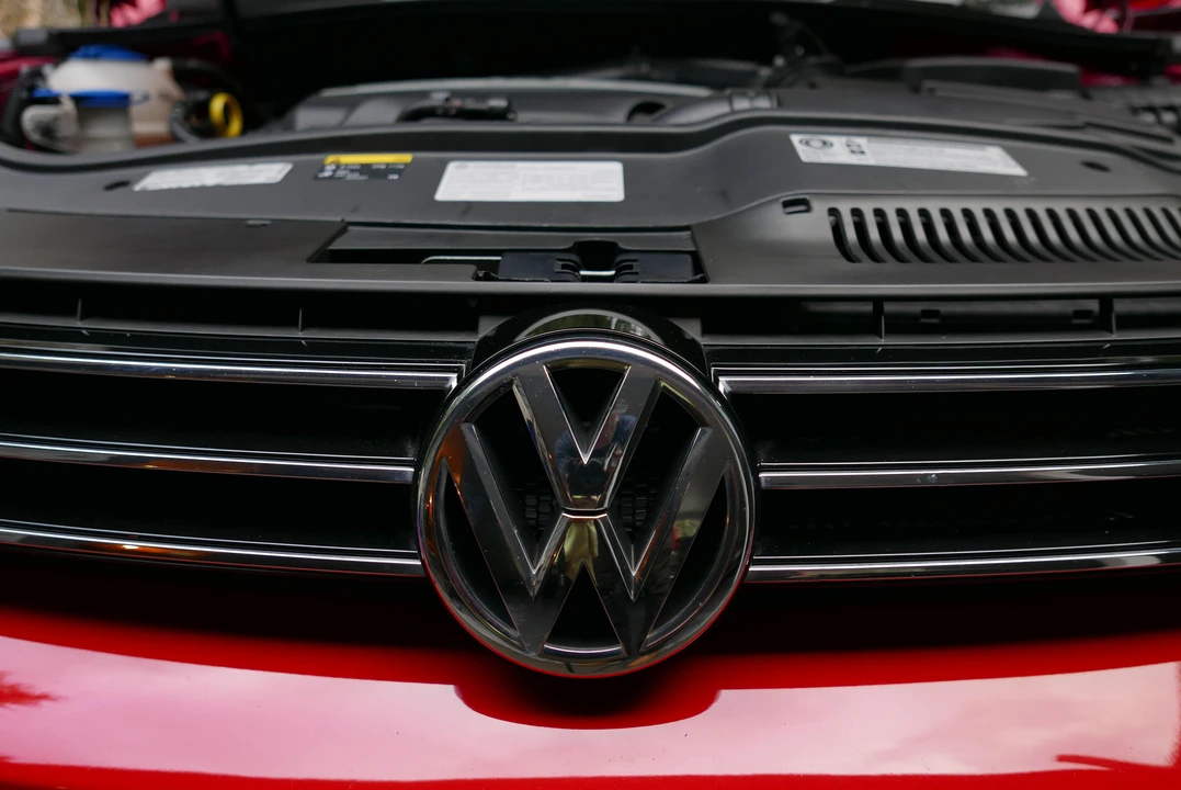 2015 Volkswagen Eos - Image 18 of 31