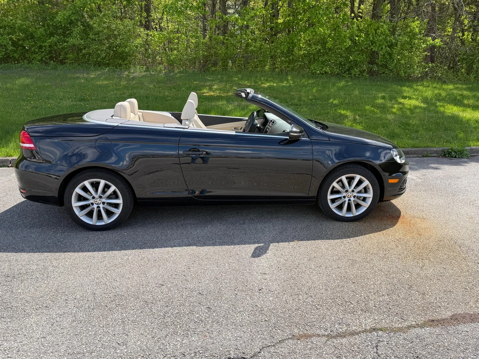 2015 Volkswagen Eos - Image 11 of 31