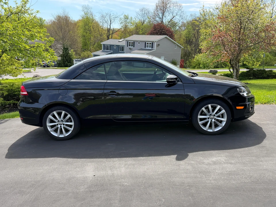 2015 Volkswagen Eos - Image 25 of 31