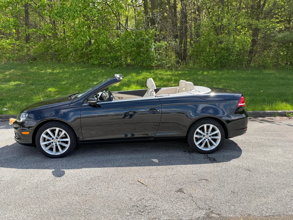 2015 Volkswagen Eos - Image 7 of 31