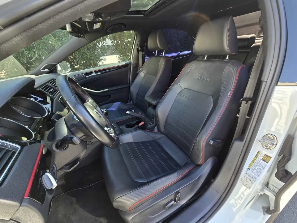 2015 Volkswagen A6 Jetta - Image 4 of 20