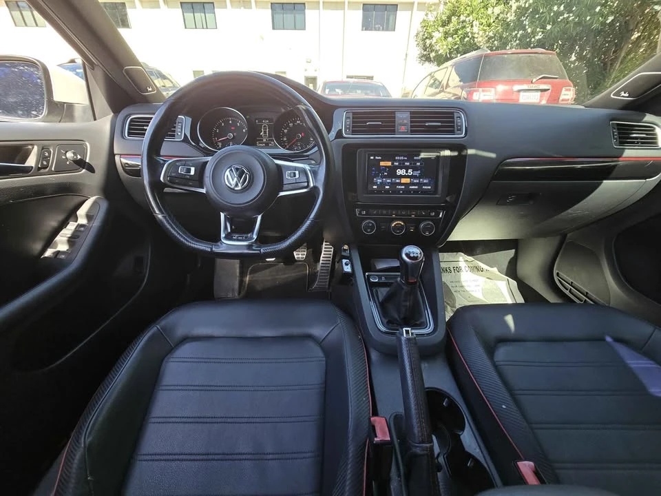 2015 Volkswagen A6 Jetta - Image 2 of 20
