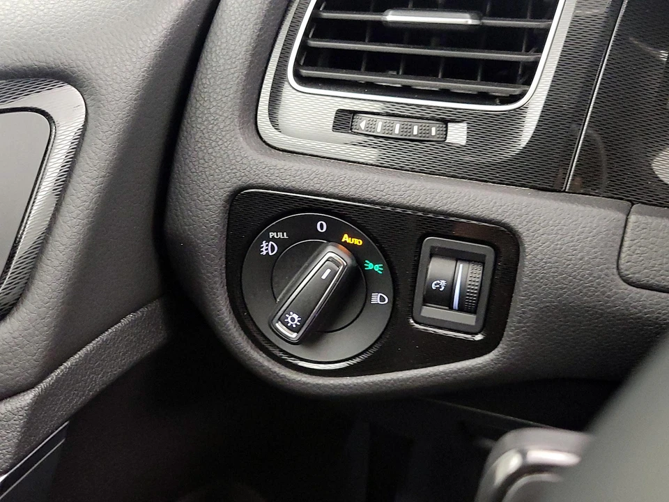 2015 Volkswagen GTI Mk7 - Image 14 of 27