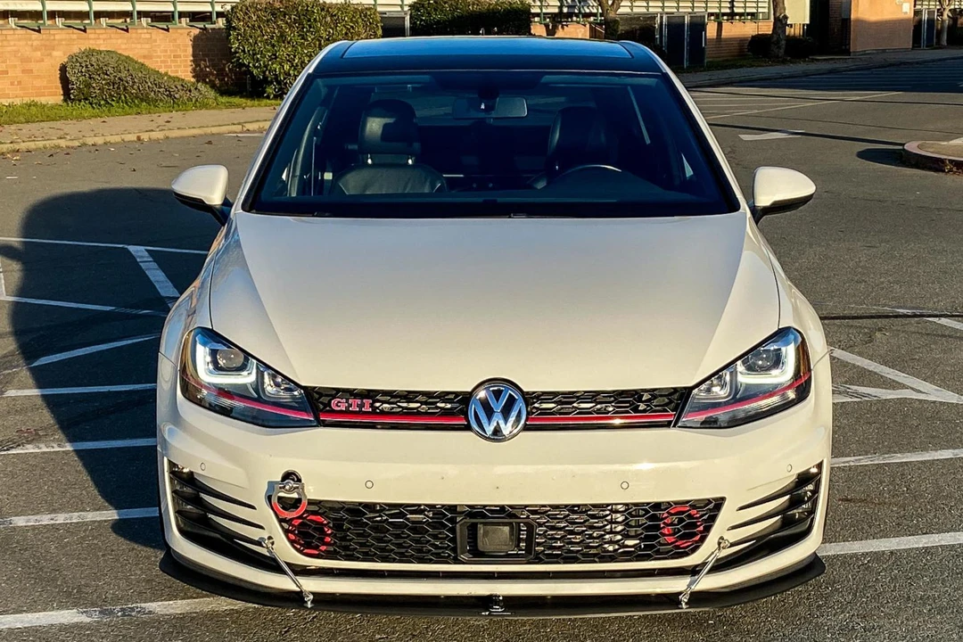 2015 Volkswagen GTI Mk7 - Image 2 of 31