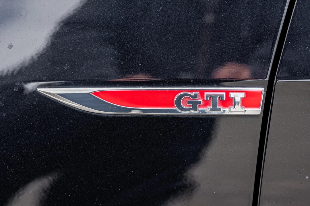 2015 Volkswagen GTI Mk7 - Image 29 of 31